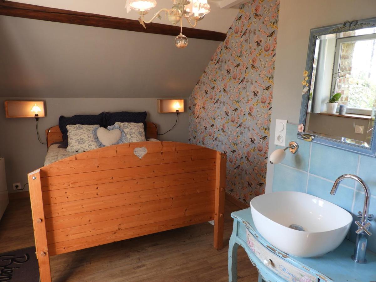 Le Pigeonnier Apartment Rousies Bagian luar foto